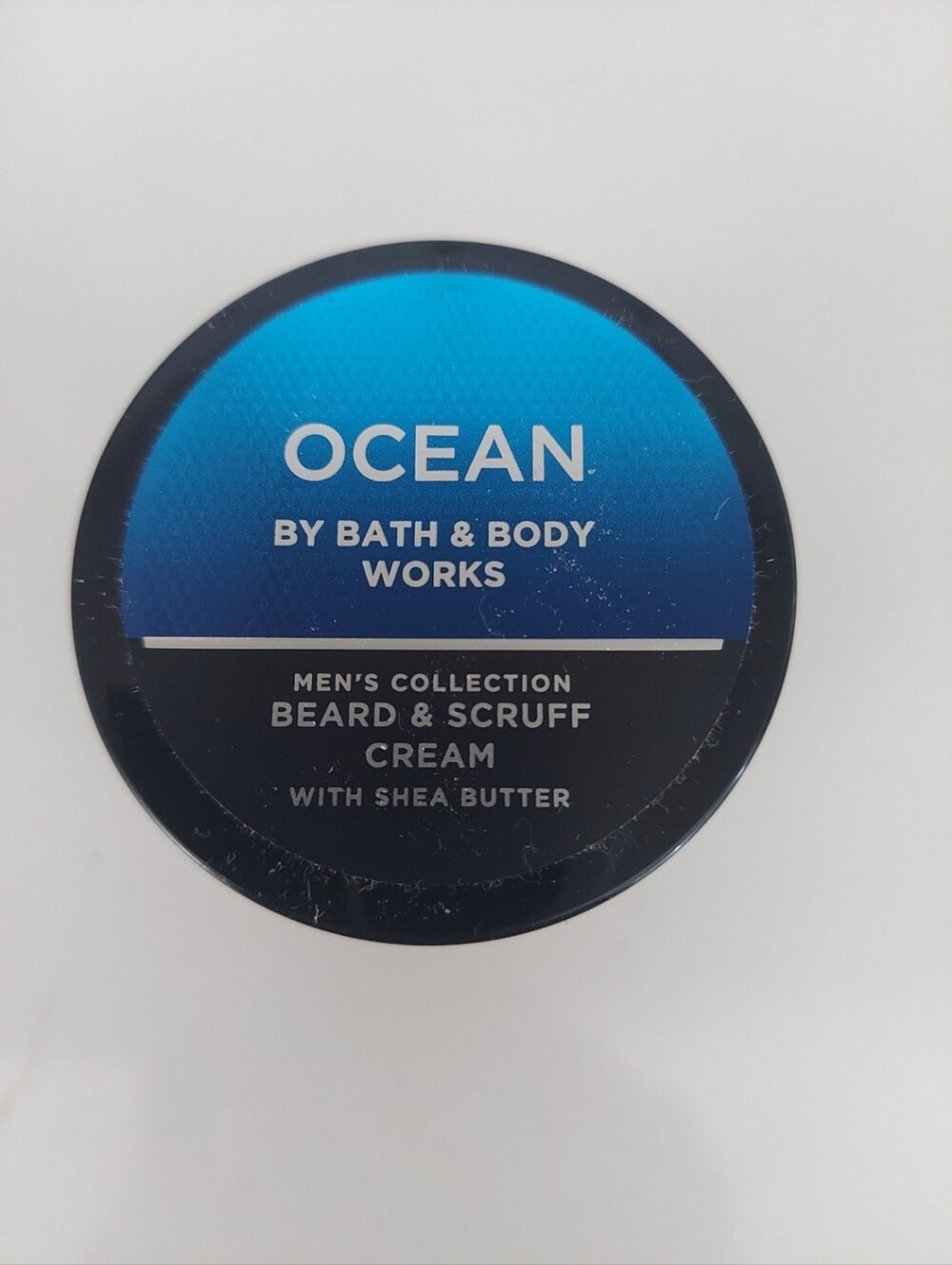 Ocean beard and scruff cream by bath and body works. - Picture 2 of 3